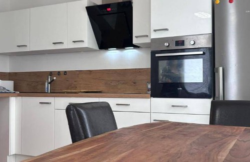 Rhein-Erft-Kreis District Apartment | 50 m² Apartment ∙ 1 bedroom ∙ 4 guests