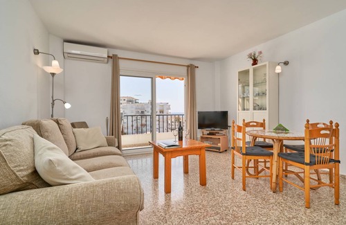 Nerja City Centre Apartment | 50 m² Apartment ∙ 1 bedroom ∙ 2 guests