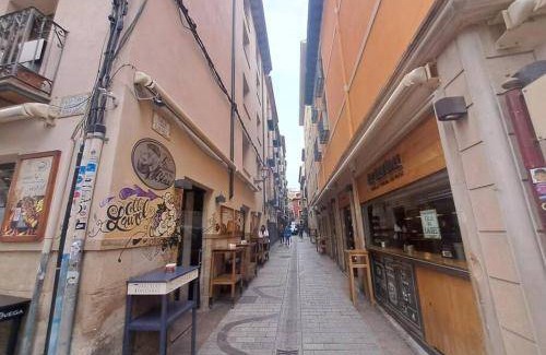 Logrono Historic Centre Apartment | 50 m² Apartment ∙ 2 bedrooms ∙ 5 guests