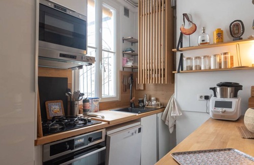 Quartier de la Goutte-d'Or Apartment | 50 m² Apartment ∙ 2 bedrooms ∙ 4 guests