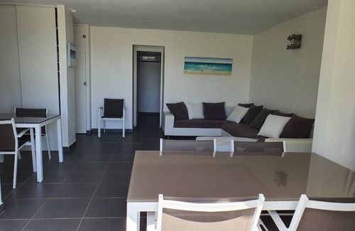 Sainte-Anne Apartment | 50 m² Apartment ∙ 1 bedroom ∙ 2 guests