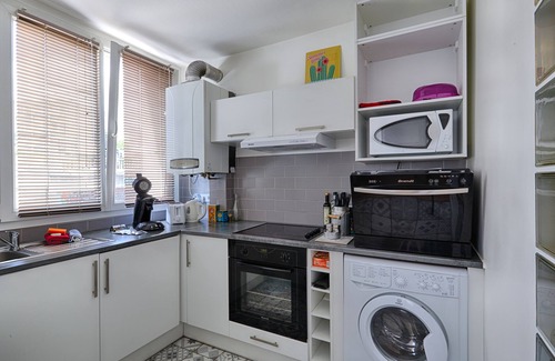 Vannes Apartment | 50 m² close to the Center! 2 Bedrooms Parking-Linen-Wifi provided