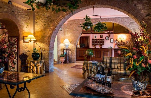 Castelbuono House | 50 m² Farmhouse ∙ 2 bedrooms ∙ 127 guests
