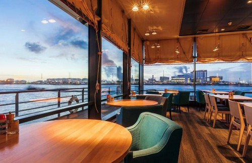 Groot Vettenoord Hotel | 50 m² Hotel ∙ 10 guests