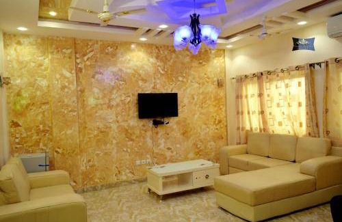 Littoral Department Hotel | 50 m² Hotel ∙ 2 bedrooms ∙ 4 guests