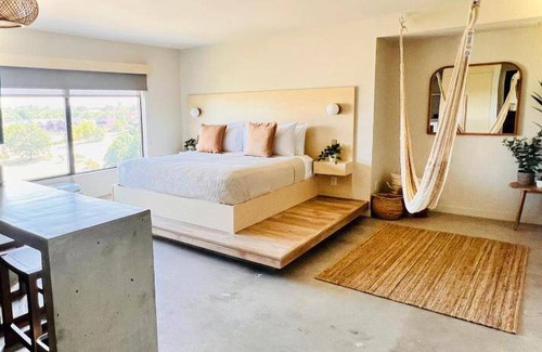 Tulsa Hotel | 50 m² Hotel ∙ 2 bedrooms ∙ 6 guests