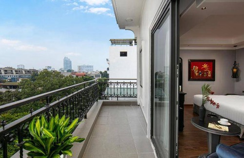 Hang Bo Hotel | 50 m² Hotel ∙ 2 bedrooms ∙ 127 guests