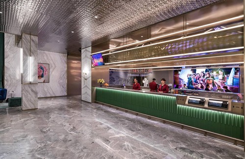 Zhengdong New Area Hotel | 50 m² Hotel ∙ 2 guests