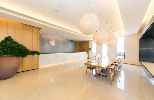 Linqing Hotel | 50 m² Hotel ∙ 3 bedrooms ∙ 3 guests