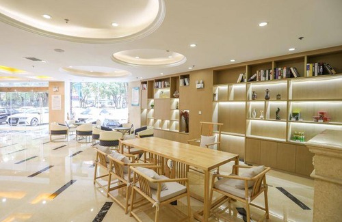 Jintan Hotel | 50 m² Hotel ∙ 3 bedrooms ∙ 3 guests