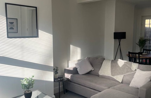 Dartford House | 50 m² House ∙ 2 bedrooms ∙ 3 guests