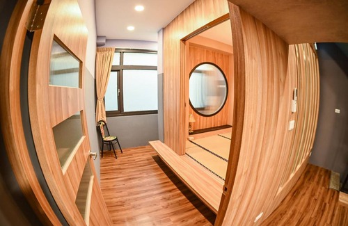 West Central District House | 50 m² House ∙ 3 bedrooms ∙ 14 guests