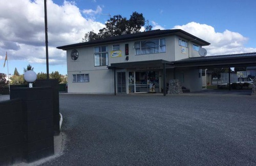 Waipukurau Hotel | 50 m² Motel ∙ 10 guests