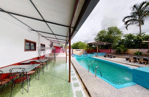 Alor Gajah Resort | 50 m² Resort ∙ 6 bedrooms ∙ 20 guests