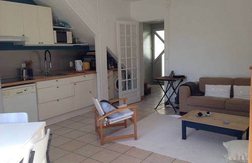 Saint-Regnobert-de-la-Cote-de-Nacre House | 50 metres from the sea, bright and functional cottage, sleeps 4
