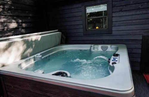 Lobelville Cabin | 50 Shaydes of Play