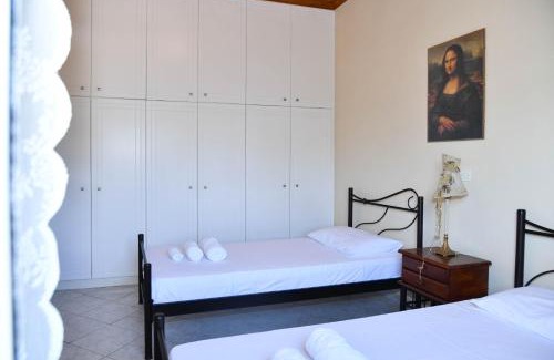 Molos House | 50 Steps From the Sea