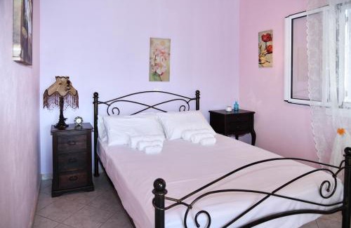 Molos House | 50 Steps From the Sea