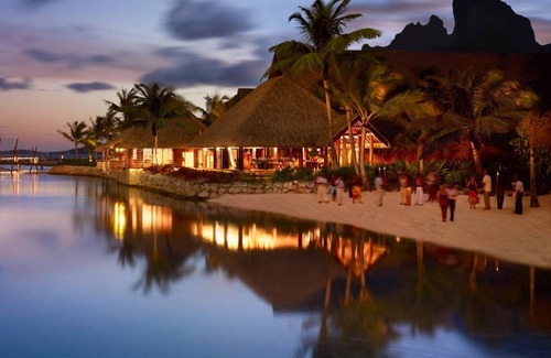 Bora Bora Resort | 500 m² Resort ∙ 2 bedrooms ∙ 127 guests