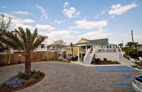 Savannah Beach Apartment | 500 m² Serviced apartment ∙ 3 bedrooms ∙ 10 guests