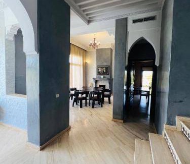 Sidi Abdallah Ghiat Resort | 5000 m² Resort ∙ 5 bedrooms ∙ 14 guests