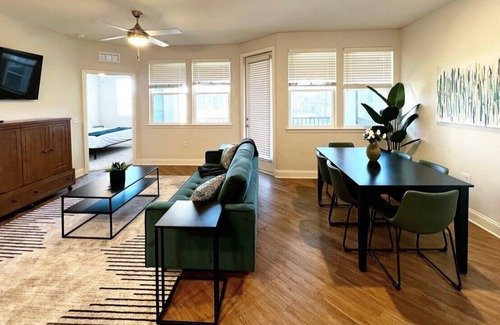 Daytona Beach Apartment | 500East-EmeraldGreen