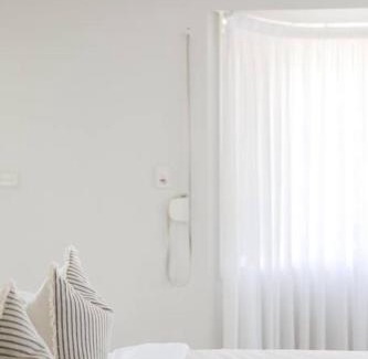 Long Jetty House | 500m to Shelly Beach! Hot SPA & Entertainment Shed