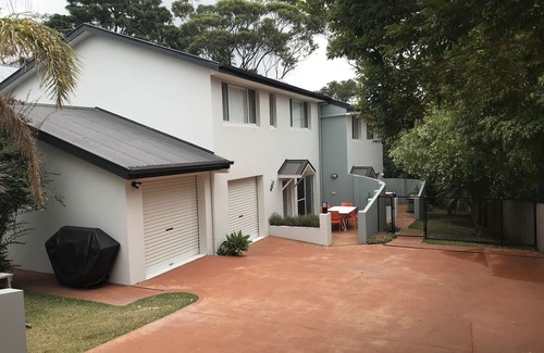 Narrawallee Villa | 500mtrs from beautiful Narrawallee Beach