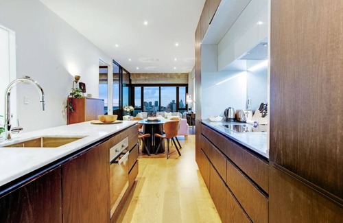 Grafton Apartment | 502/5 Hohipere Street, Grafton, Auckland 1010