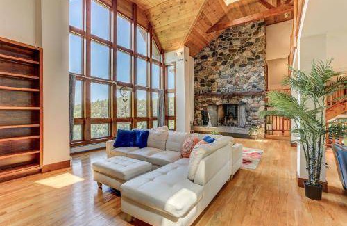Beemerville House | 502 m² House ∙ 6 bedrooms ∙ 16 guests