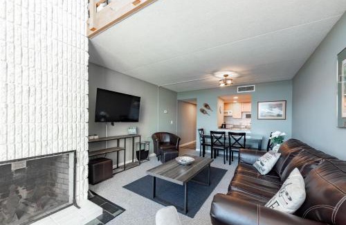 Thayerville House | 502F Three Bedroom Two Bath