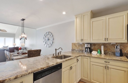 Hilton Head Island Villa | 503 Shorewood: 2 BR Oceanfront Penthouse Villa. Stunning Views, Free Bikes