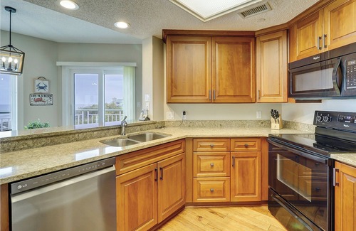 Palmetto Dunes Condo | 508 Windsor Place-OCEANFRONT 5TH FLOOR PENTHOUSE!