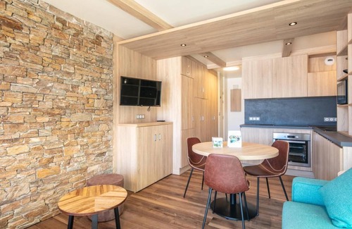 Doucy-Combelouviere Apartment | 50m from resort center, terrace, parking, tv, ski locker, 23m², Valmorel