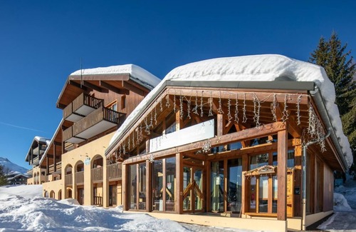 Doucy-Combelouviere Apartment | 50m from resort center, balcony, parking, tv, ski locker, 27m², Valmorel