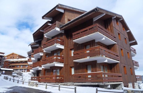 Meribel-Mottaret Apartment | 50m from ski slopes, 3rd floor, balcony, 50m², Méribel-Mottaret