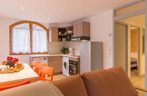 Briancon Apartment | 50m from ski slopes, balcony, tv, ski locker, 77m², Serre Chevalier