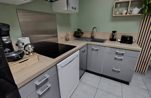 Vitrolles Apartment | 50m2 of silence in the heart of Vitrolles