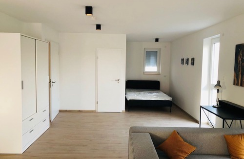 Bockingen Apartment | 50sqm suite in Heilbronn with its own underground parking garage. Temporary living in Heilbronn a.N