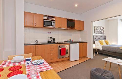 Perth Central Business District Apartment | 51 m² Apartment ∙ 1 bedroom ∙ 2 guests