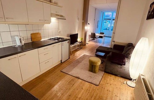 Oranjebuurt Apartment | 51 m² Apartment ∙ 1 bedroom ∙ 1 guest
