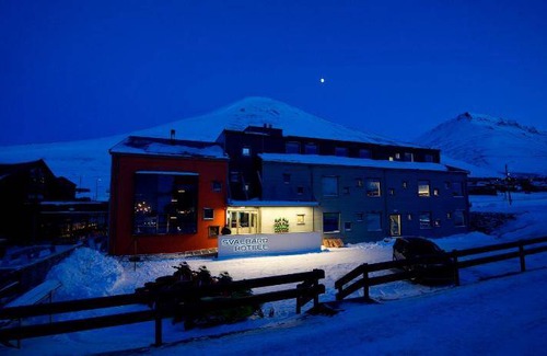 Longyearbyen Hotel | 51 m² Hotel ∙ 6 guests