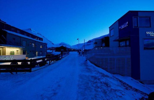 Longyearbyen Hotel | 51 m² Hotel ∙ 6 guests