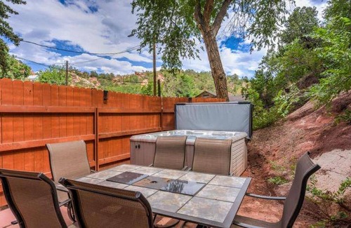 Manitou Springs House | 51 m² House ∙ 3 bedrooms ∙ 8 guests