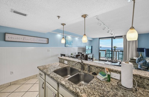 Destin Condo | 510 | Bar/Grill + Pool + Hot Tubs + Splash Pad!