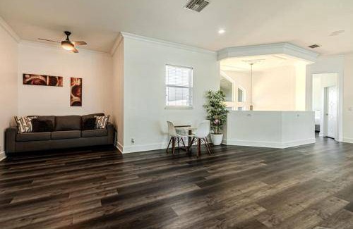 Caloosahatchee House | 510 m² House ∙ 6 bedrooms ∙ 20 guests