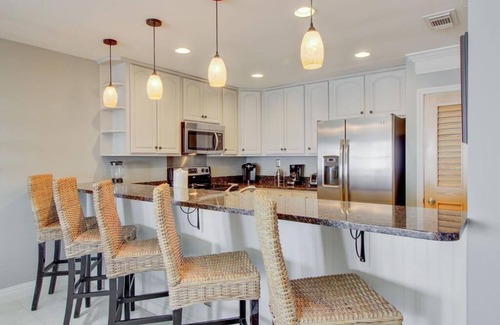 Isle of Palms Apartment | 512 Seascape by AvantStay | Oceanfront Condo on the Beach, Community Pool Access