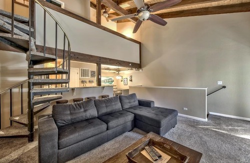 South Lake Tahoe House | 513 Pine Grove