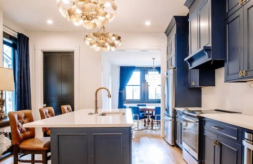 Downtown Knoxville House | 517 Townhome · ✧Luxurious East TN Townhome ✧ Walk to Downtown