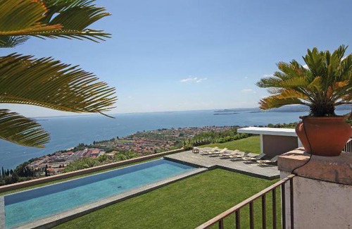 Pulciano Resort | 518 m² Resort ∙ 7 bedrooms ∙ 18 guests